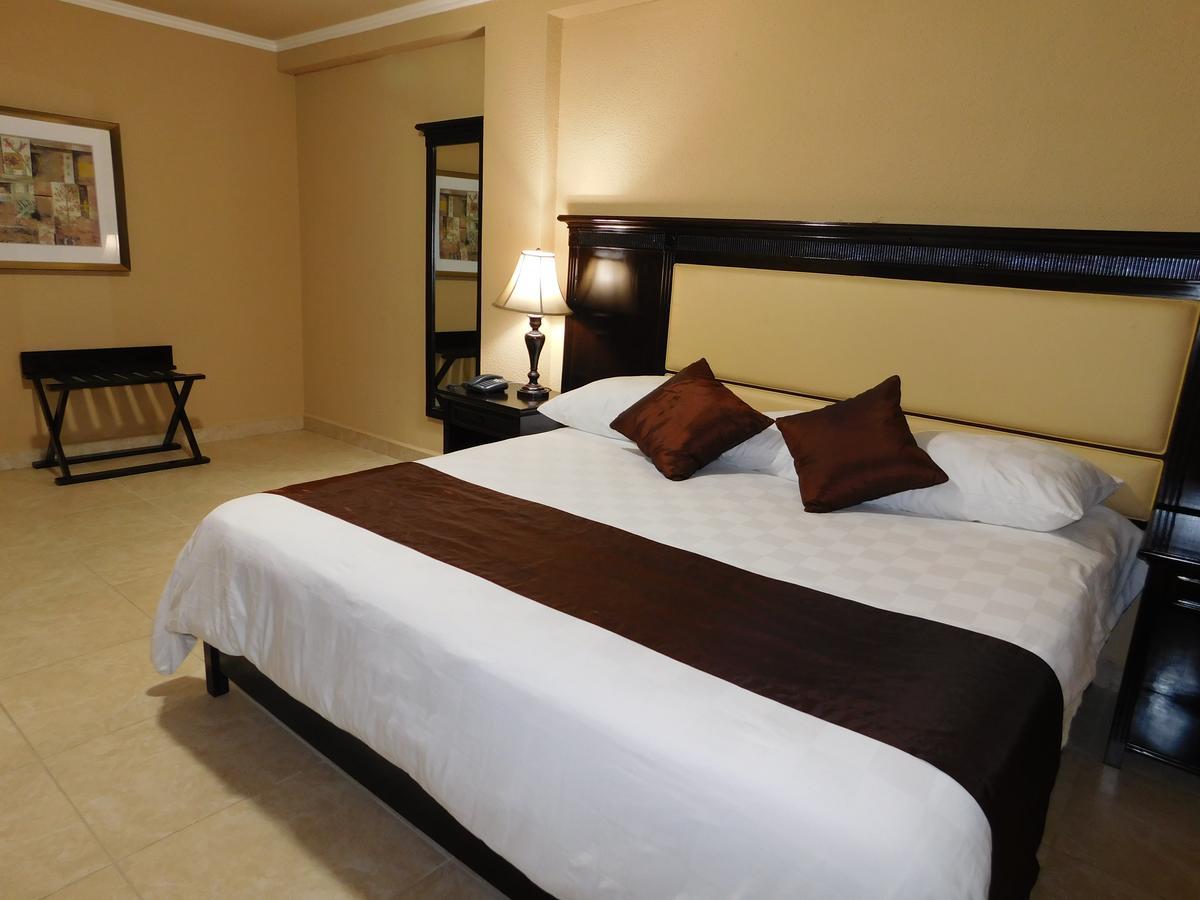 Hotel Gran Via Panama David Exterior photo